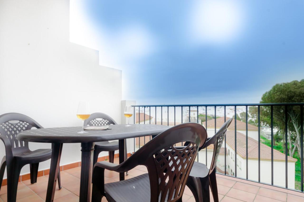 Apartamentos Rotonda Conil De La Frontera Exterior photo