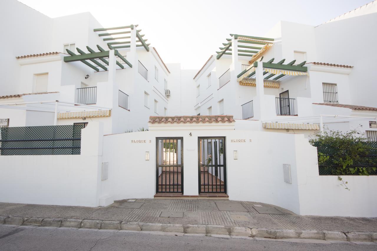 Apartamentos Rotonda Conil De La Frontera Exterior photo